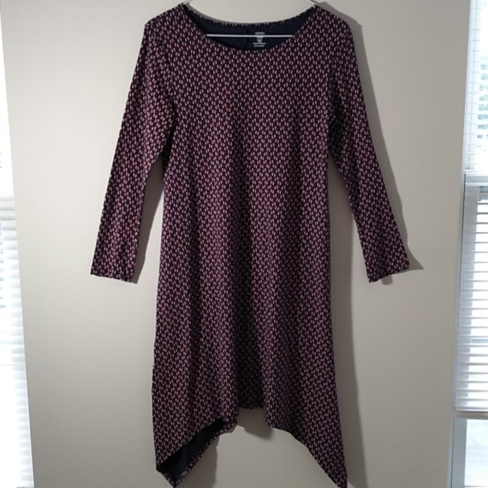 Old Navy geometric long sleeve dress.